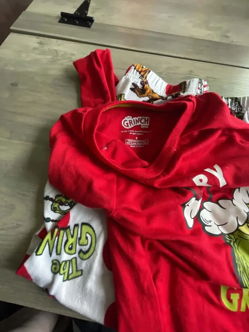 Dr. Seuss The Grinch Pajama Set Size 6 Red White Multi Color 2-Piece